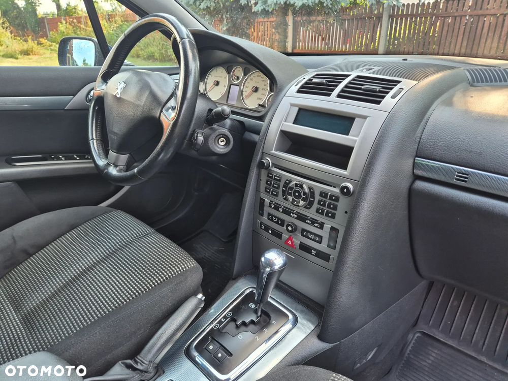 Peugeot 407 - 24