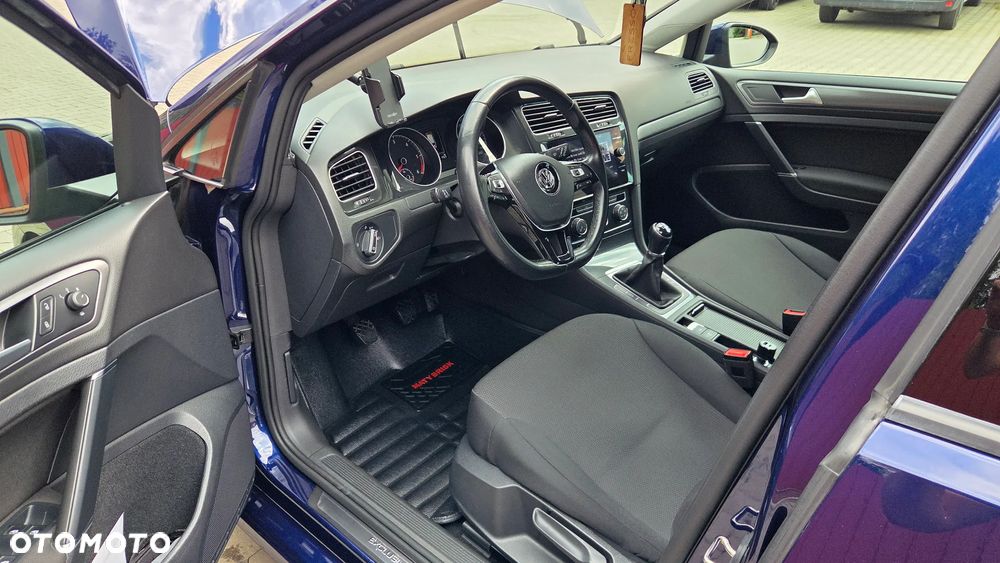 Volkswagen Golf 2.0 TDI BMT Comfortline - 11