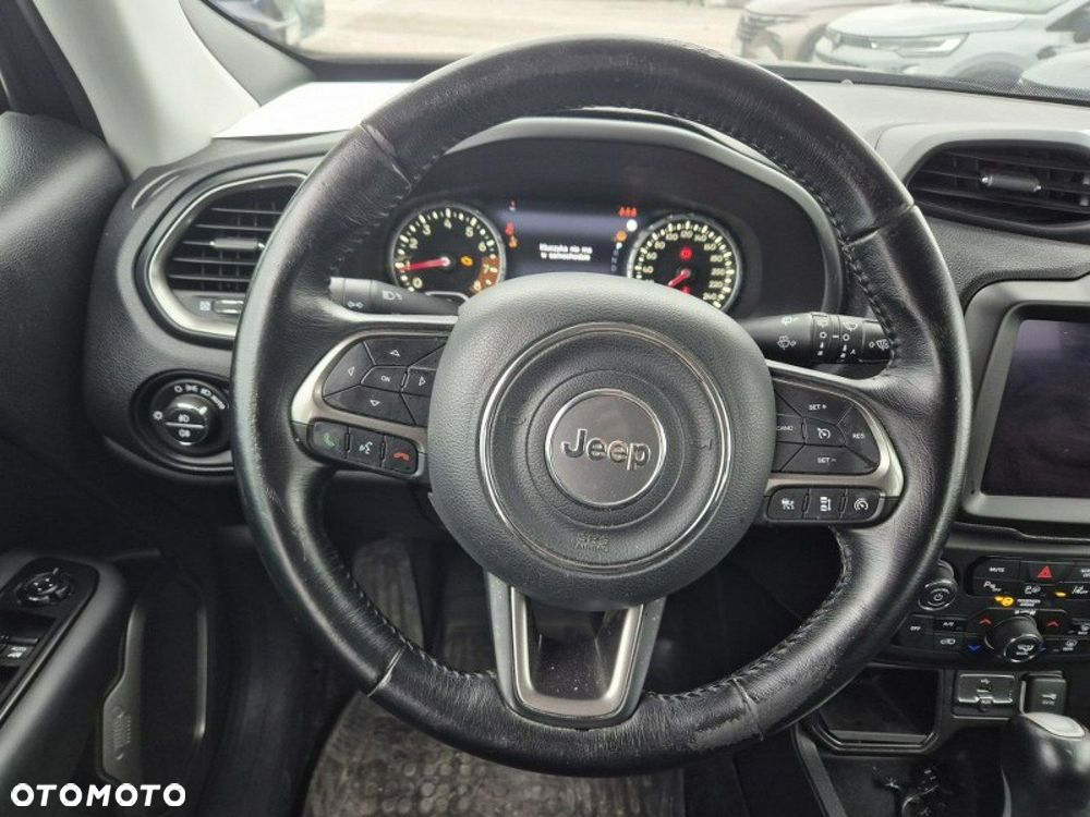 Jeep Renegade - 22