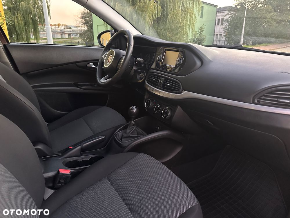 Fiat Tipo 1.4 16V More - 9
