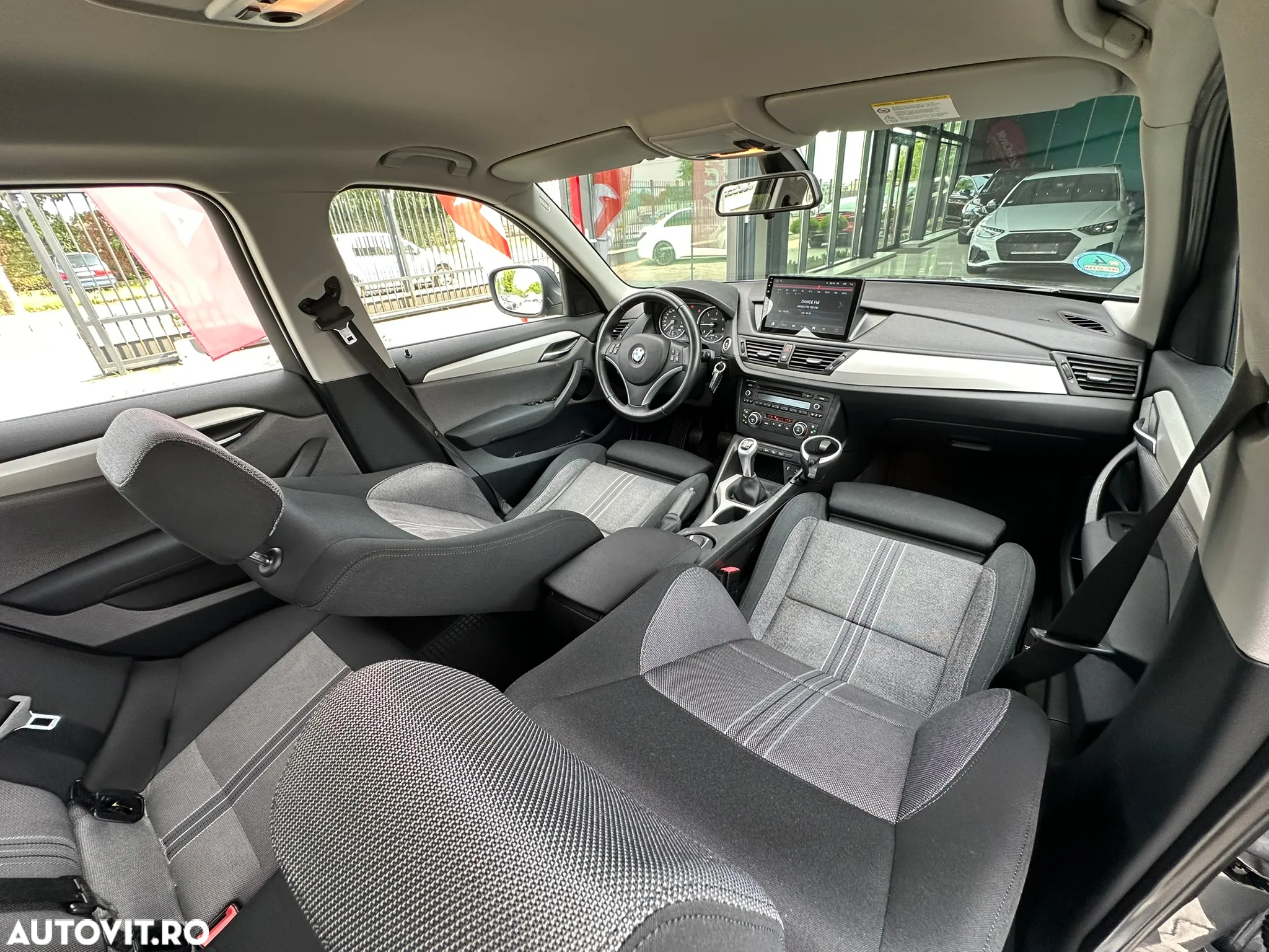 BMW X1 xDrive18d Sport Line - 7
