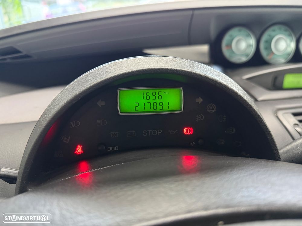 Peugeot 807 HDi 130 Tendance - 17