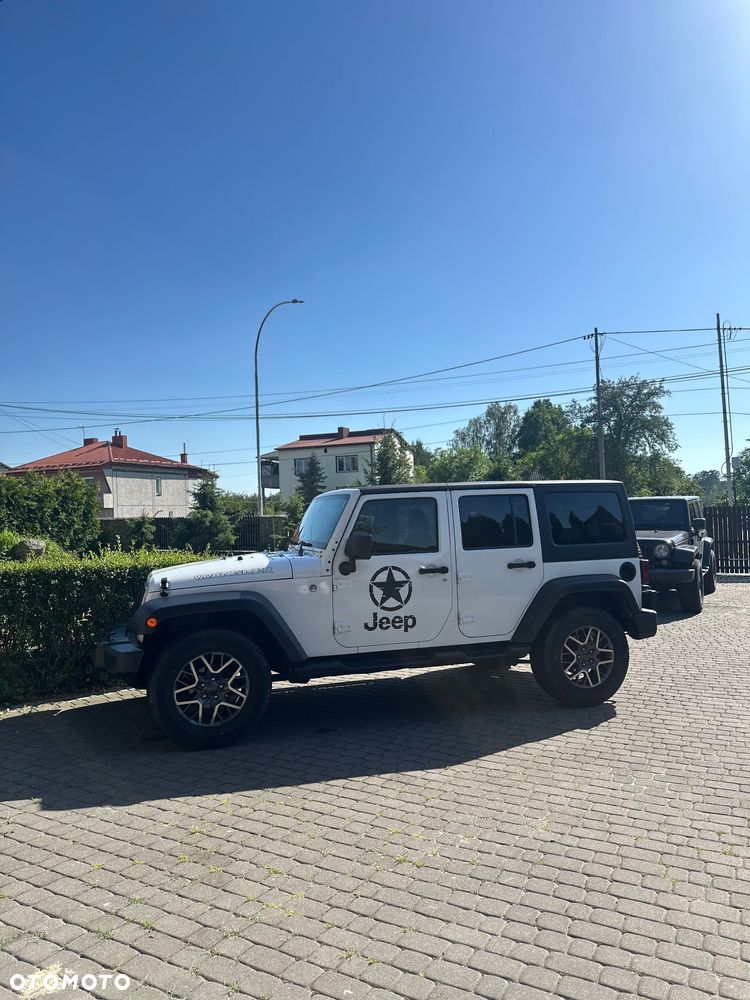 Jeep Wrangler - 4