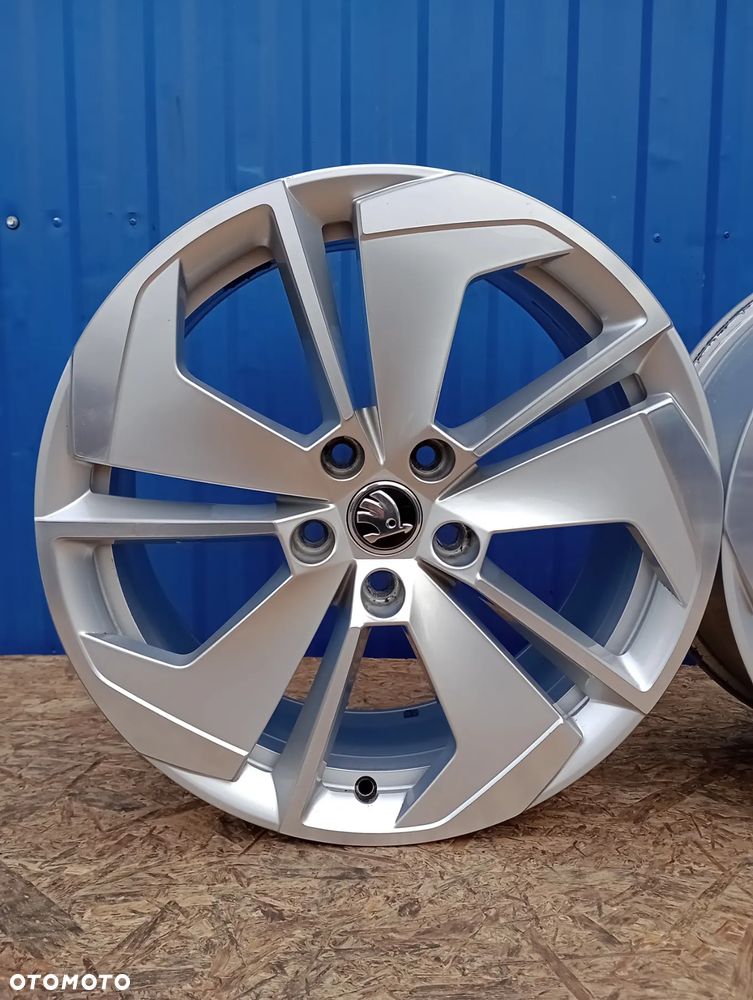FELGI ALUMINIOWE 5x112 R18 ET48 7,5J SKODA OCTAVIA SUPERB YETI KAROQ - 1