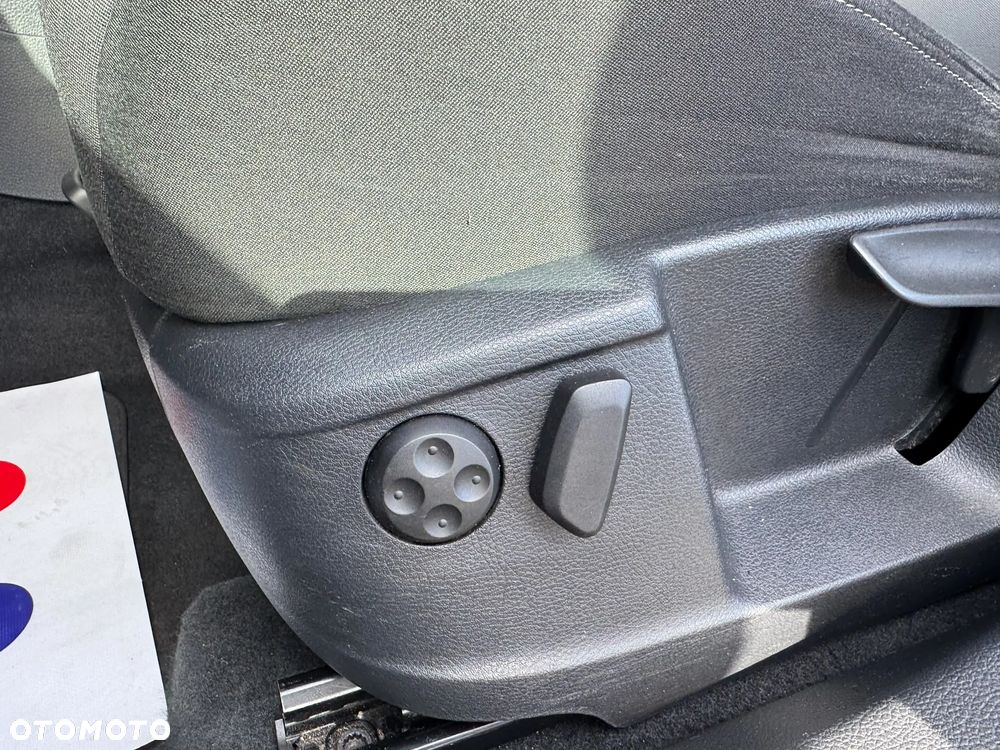 Volkswagen Sharan - 36
