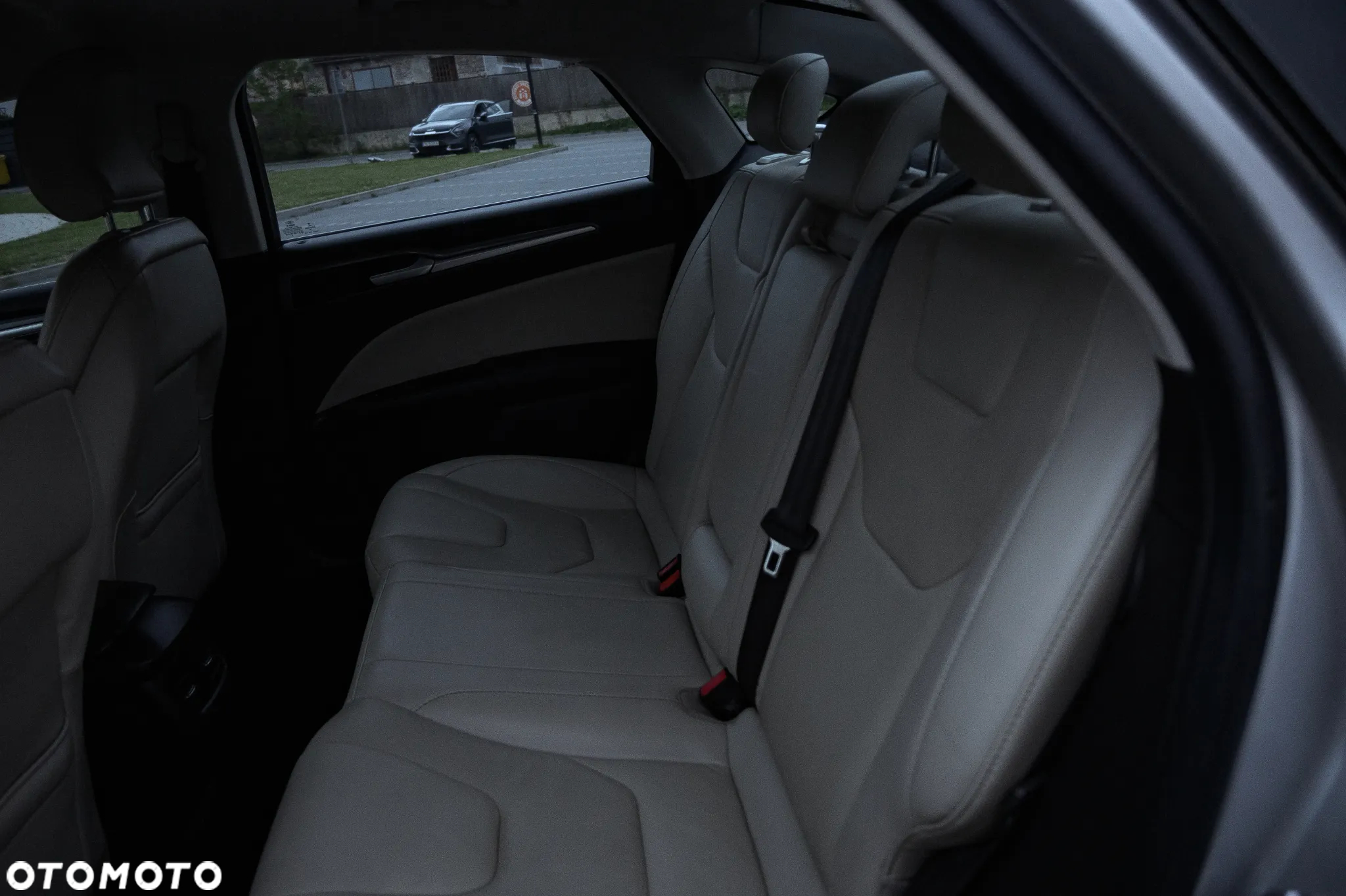 Ford Fusion 2.0 EcoBoost Titanium - 9