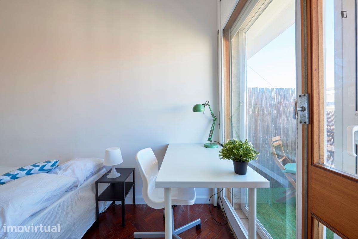 Quarto - localizado em Saldanha Lisbon - Grande imagem: 5/47