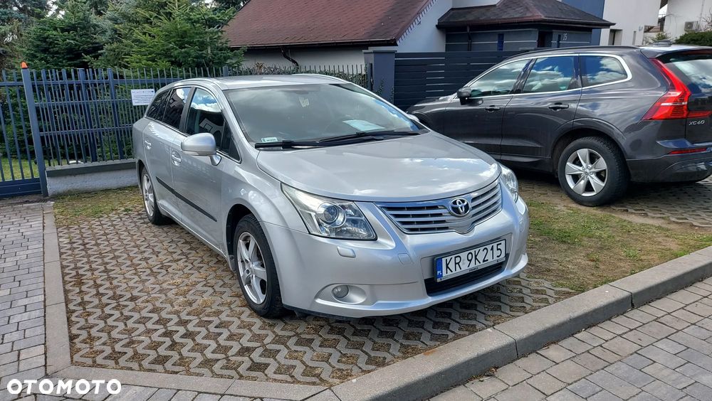 Toyota Avensis 2.0 D-4D Sol - 3