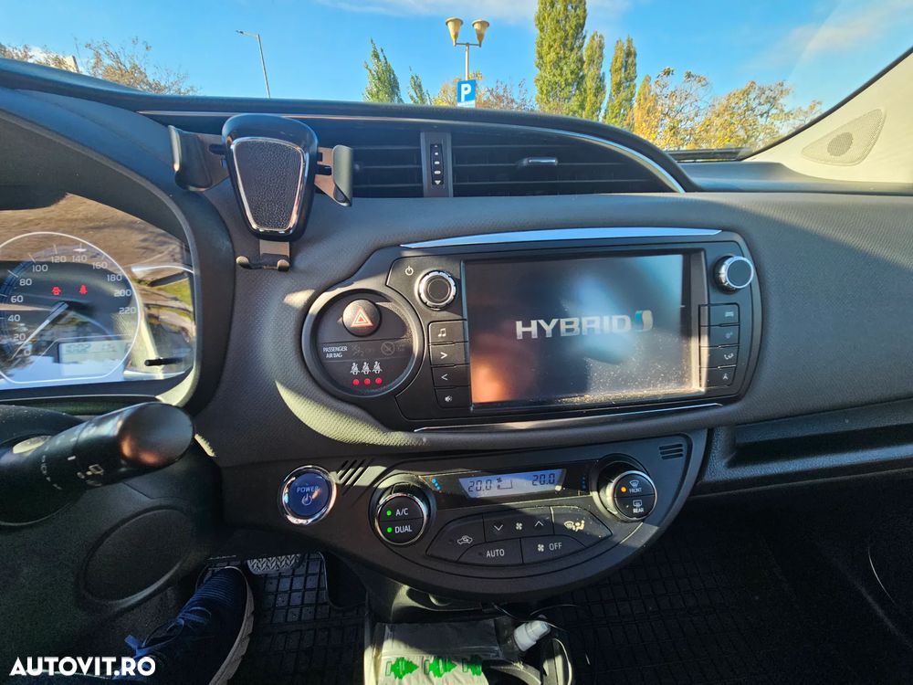 Toyota Yaris - 11