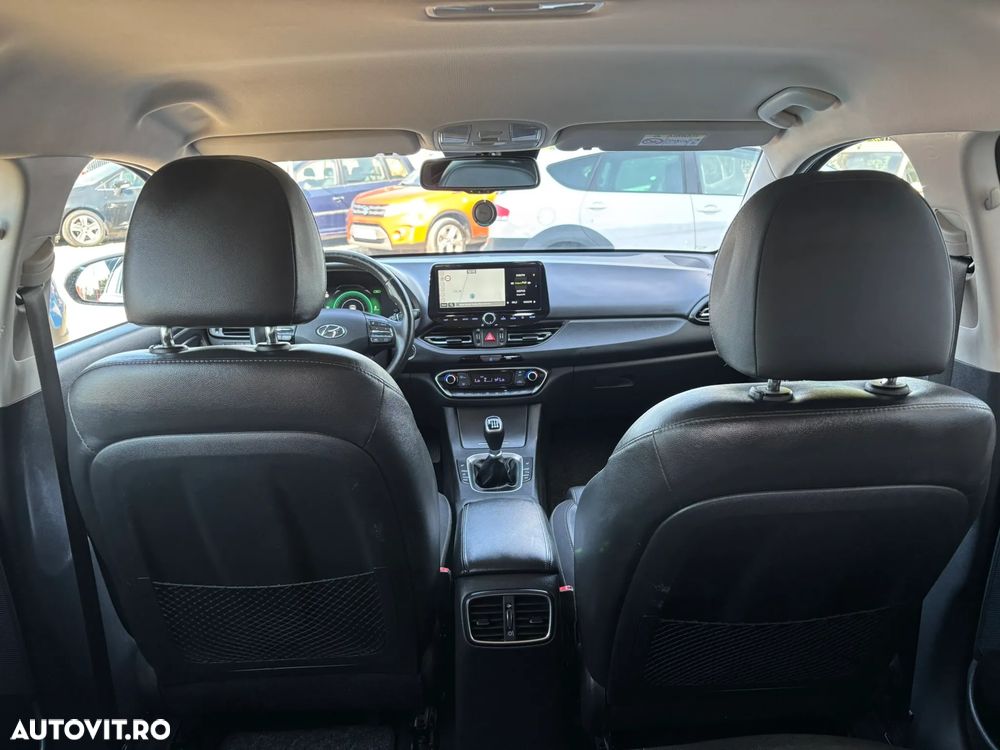 Hyundai i30 - 18