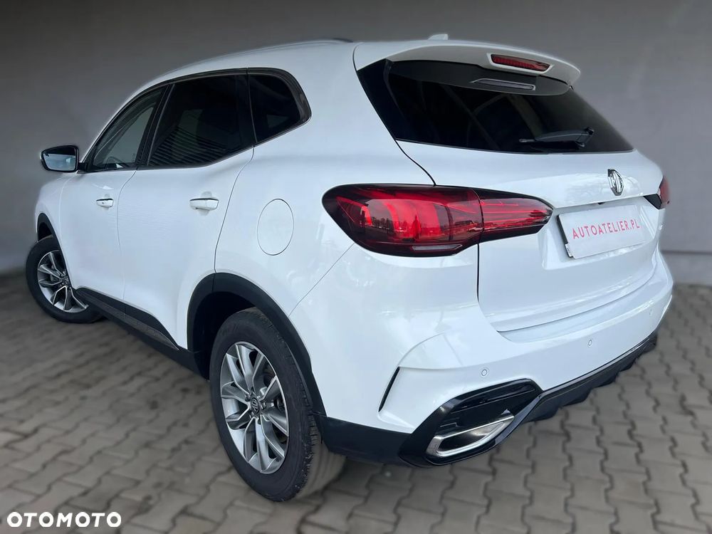 MG HS 1.5 T-GDI Excite DCT - 13