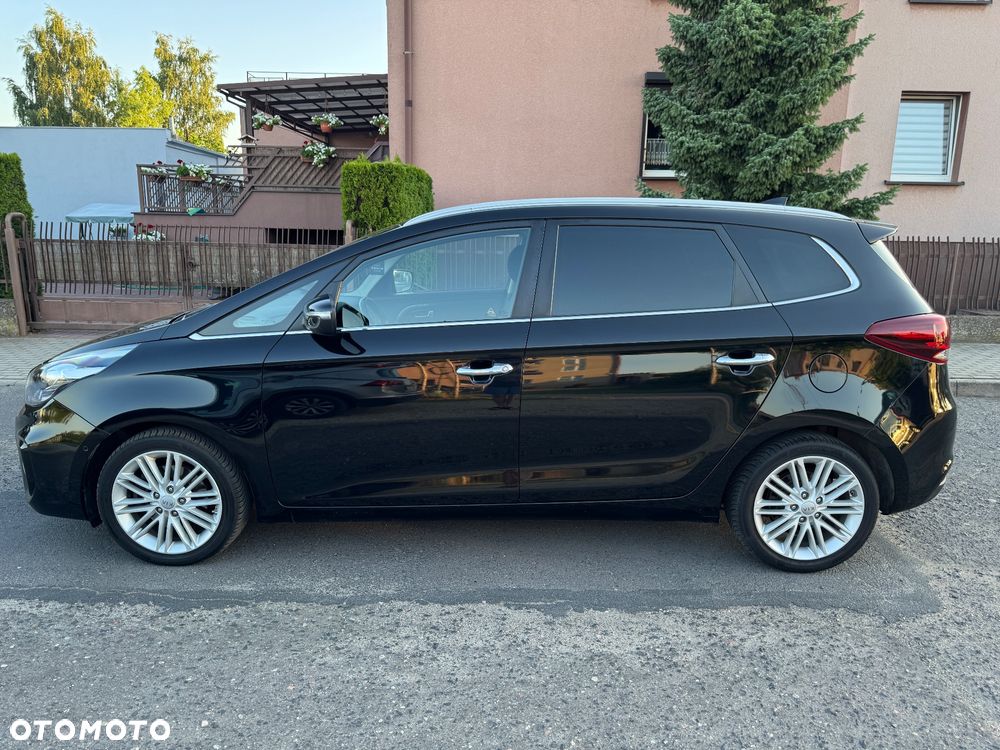 Kia Carens 1.7 CRDi 141 ISG Vision - 28