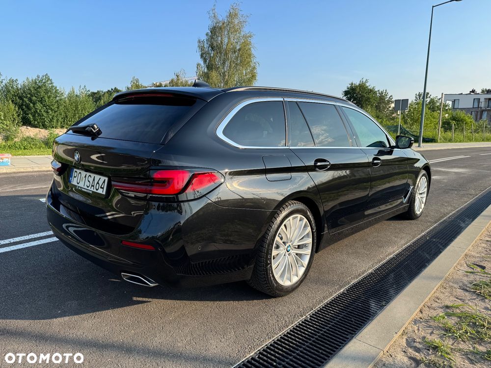 BMW Seria 5 530i xDrive mHEV - 1