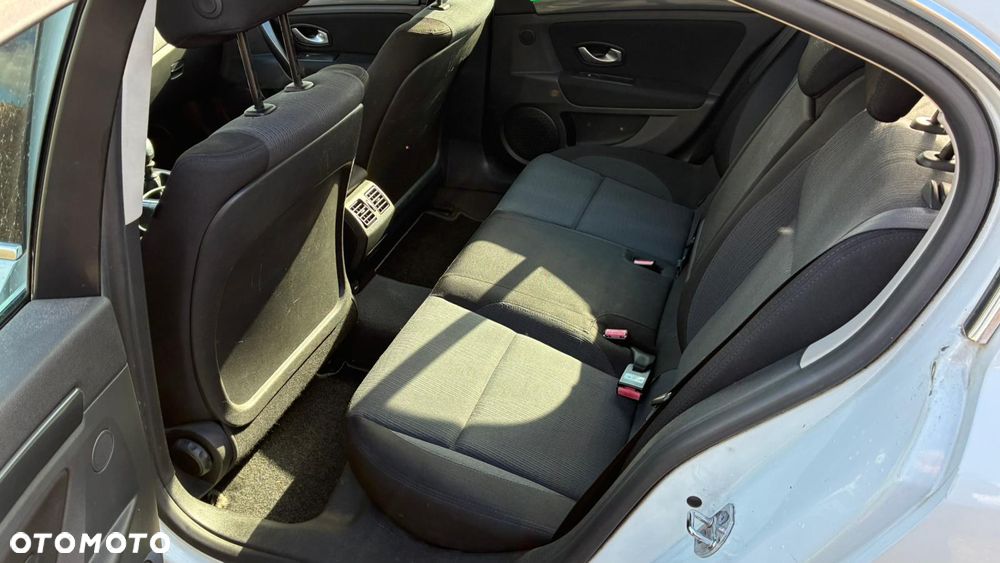 Renault Laguna 1.5 dCi Expression - 16