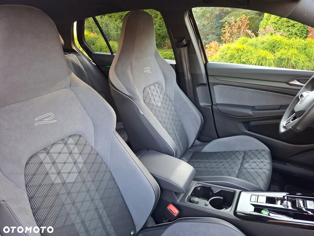 Volkswagen Golf 2024