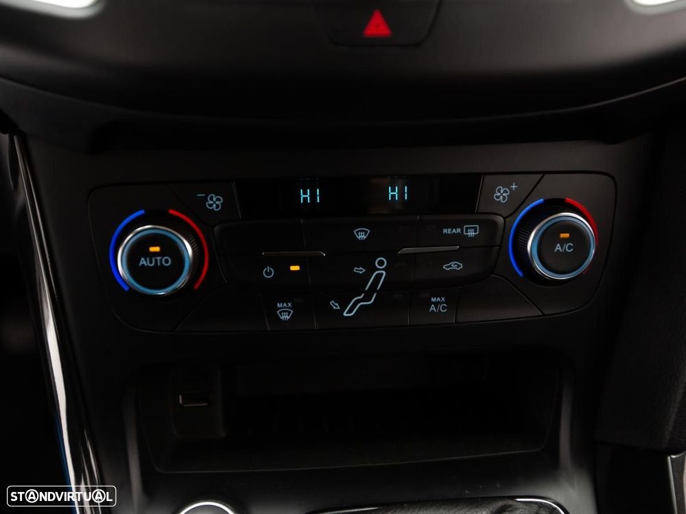 Ford Focus SW 1.5 TDCi Titanium - 18