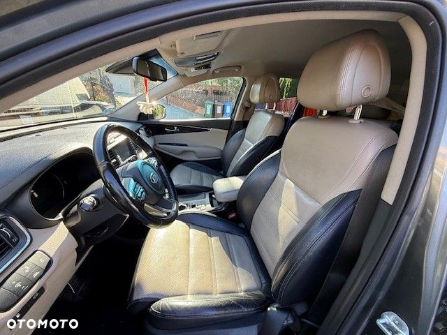 Kia Sorento - 16