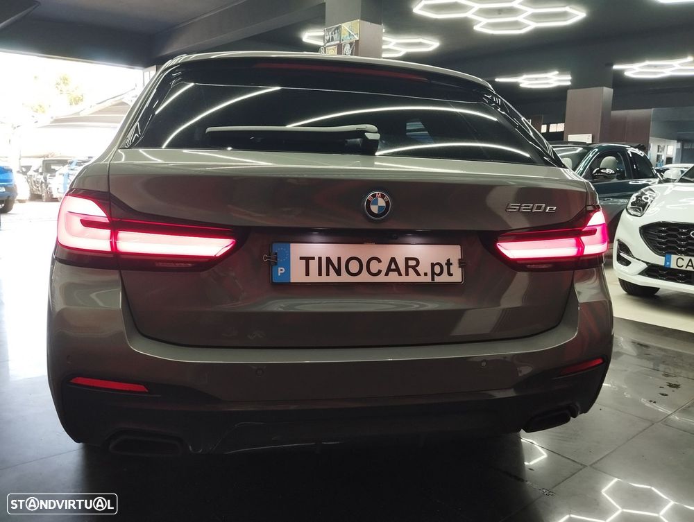 BMW 520 e Pack M - 11