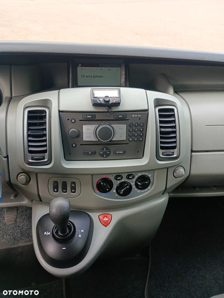 Opel Vivaro - 23