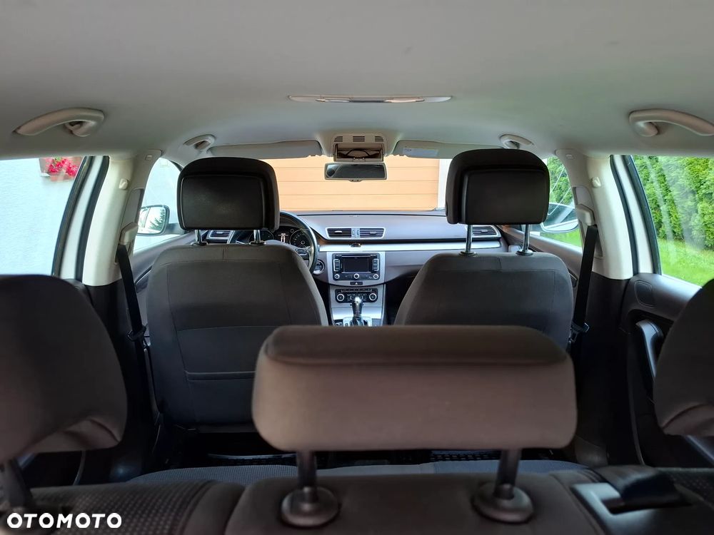 Volkswagen Passat 2.0 TDI DPF DSG Comfortline - 11