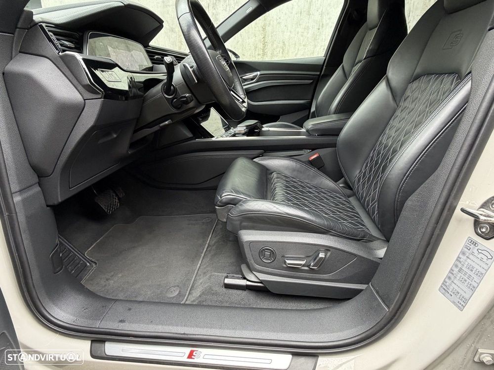 Audi e-tron 55 quattro S line - 6
