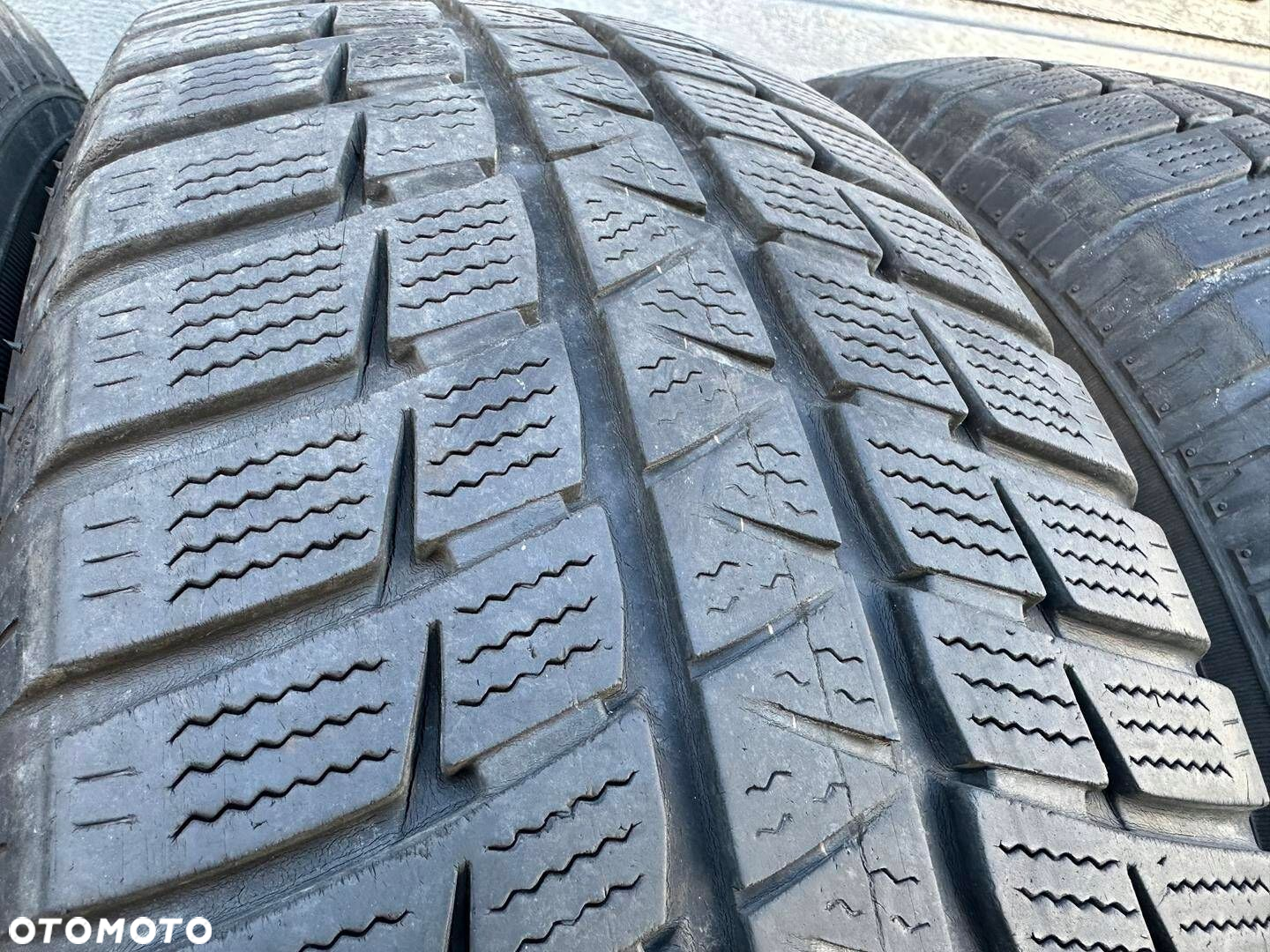 235/70R16 Falken HS449 EuroWinter komplet zima 6,0 - 4