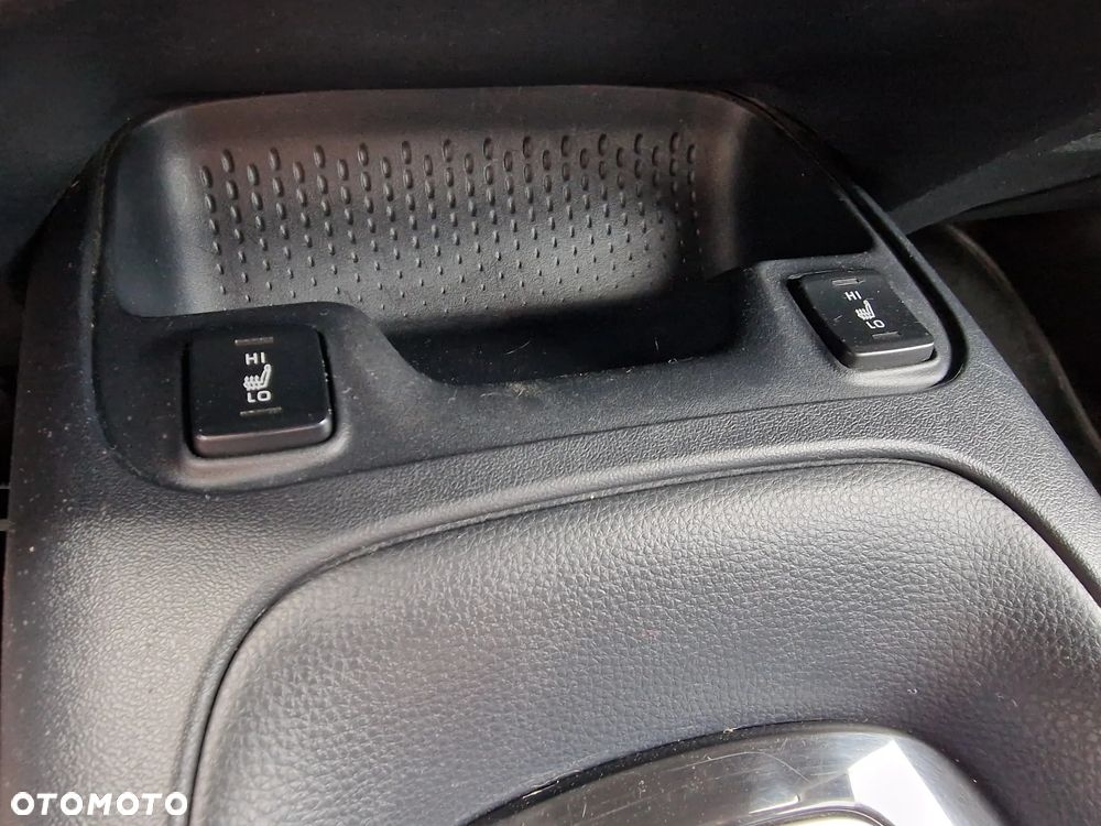 Toyota Corolla 1.8 Hybrid Comfort - 24