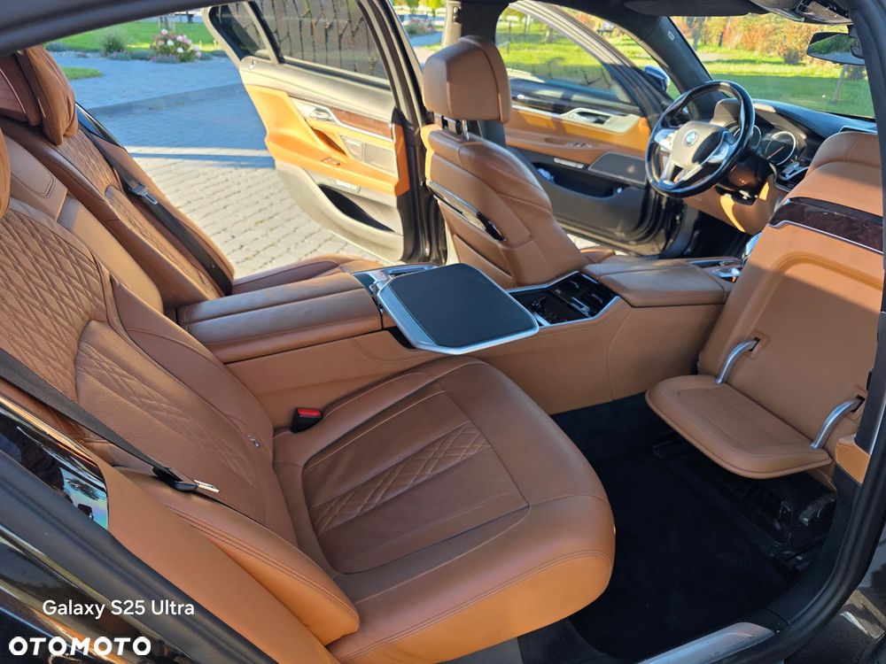 BMW Seria 7 740Ld xDrive - 27