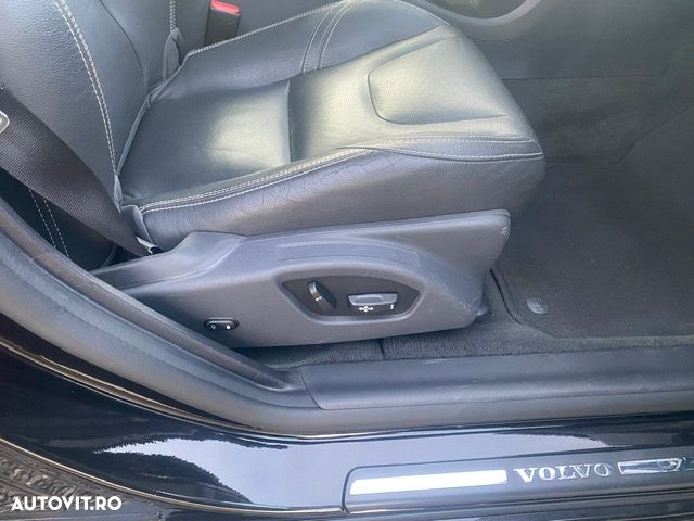 Volvo V60 D6 Plug-In-Hybrid AWD Geartronic Momentum - 12