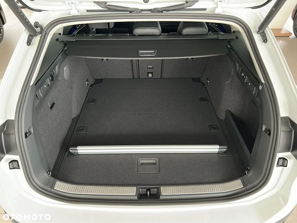 Volkswagen Passat - 7