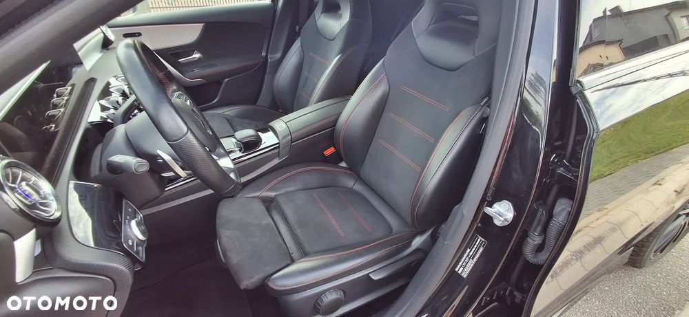 Mercedes-Benz Klasa A 250 AMG Line 7G-DCT - 10