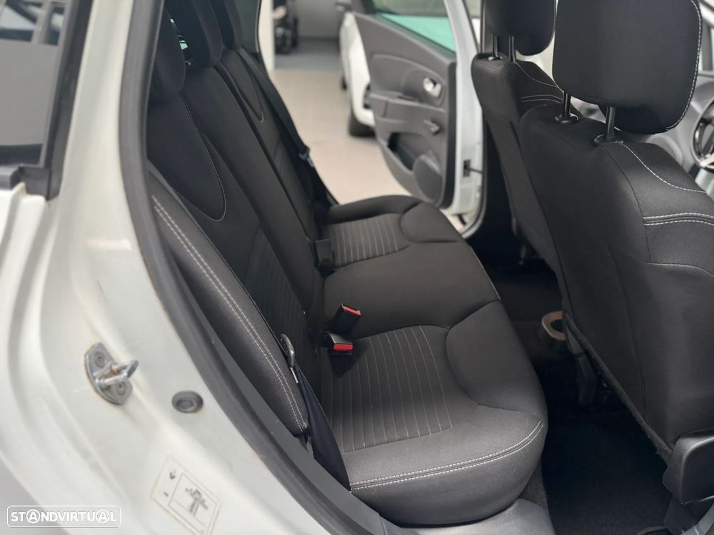 Renault Clio Sport Tourer Energy dCi 90 Start & Stop LIMITED - 22