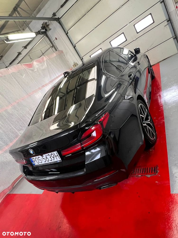 BMW Seria 5 520d xDrive - 10