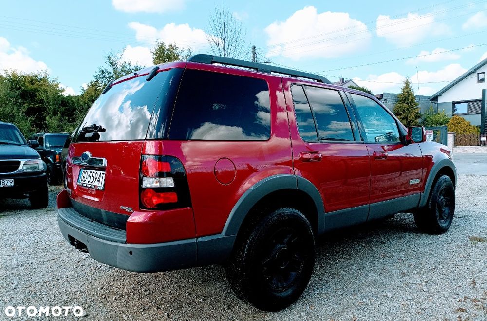 Ford Explorer 4.0 4WD - 10