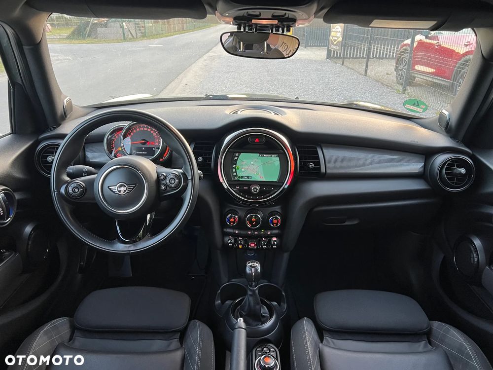 MINI Cooper 60 Years Chili - 24