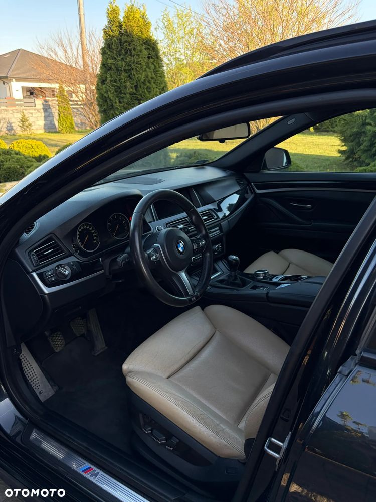BMW Seria 5 520i - 7