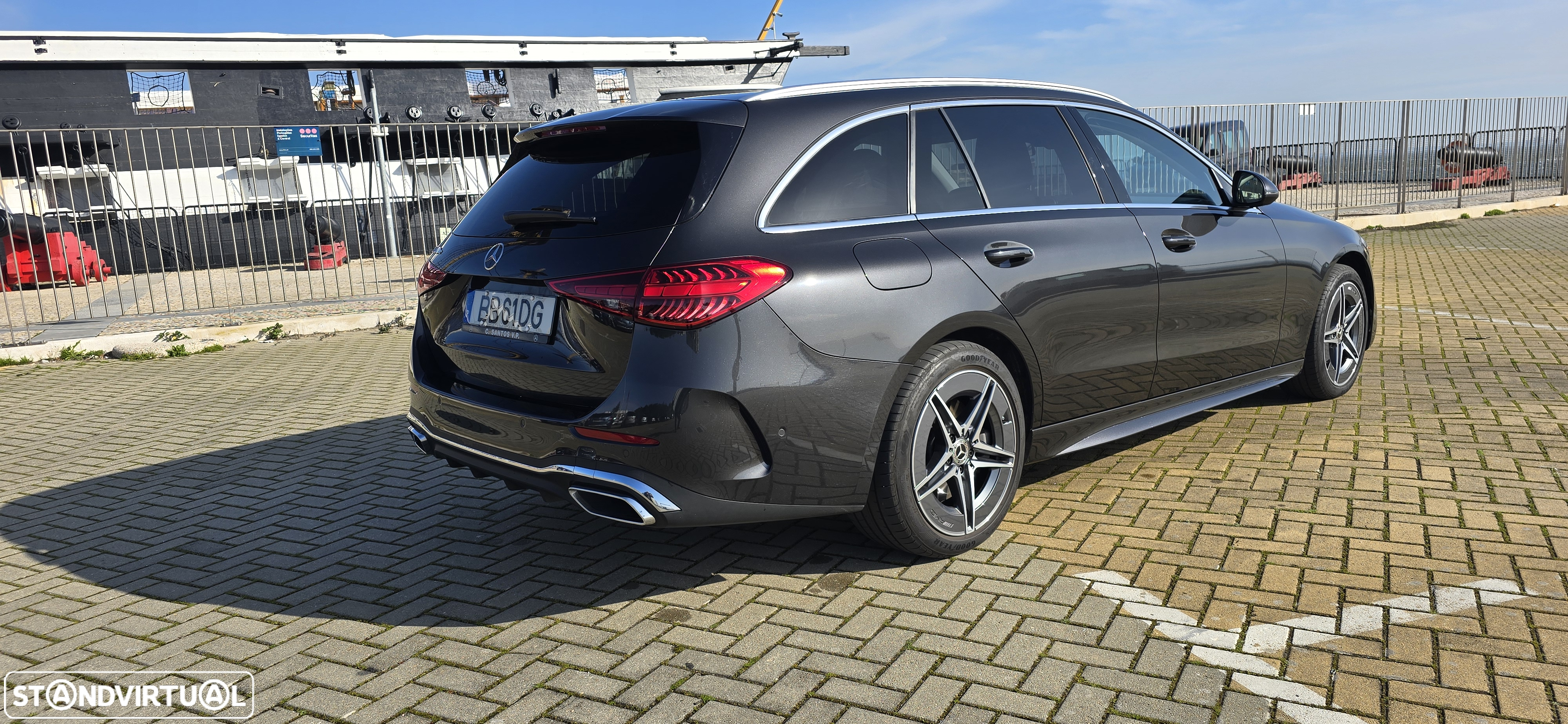 Mercedes-Benz C 300 e AMG Line - 29