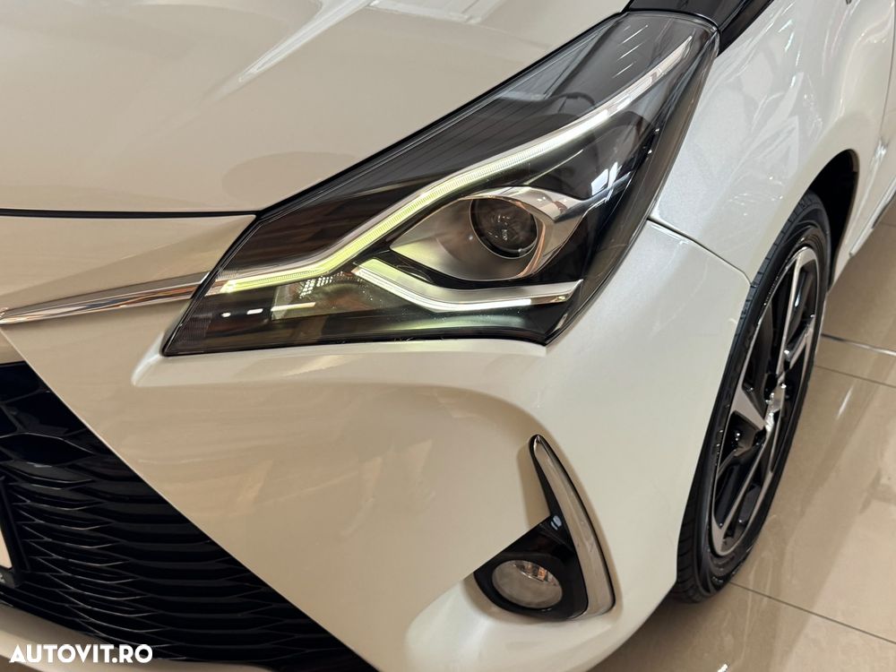 Toyota Yaris 1.5 VVT-i HSD Bi-Tone R&B - 10