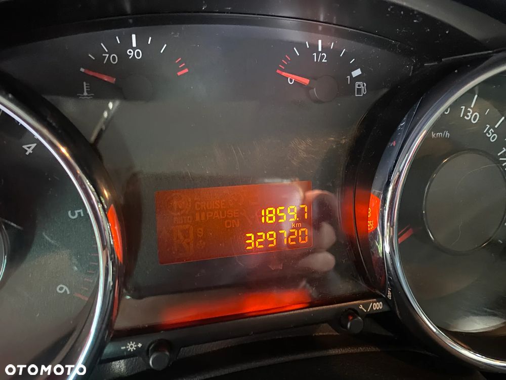 Peugeot 5008 HDI FAP 150 Premium - 12