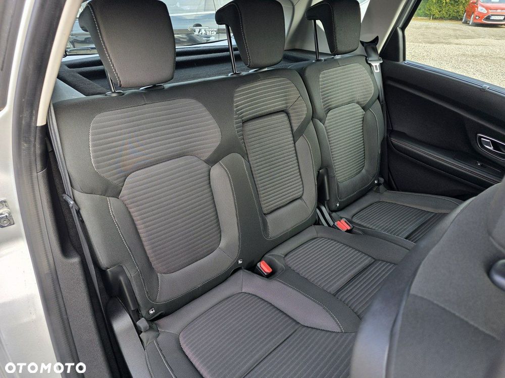 Renault Scenic - 24