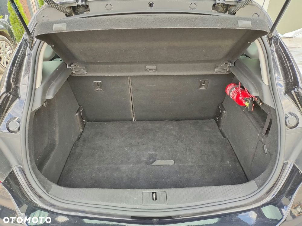 Opel Astra 1.4 T Cosmo - 16