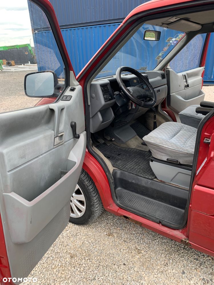Volkswagen Multivan - 4