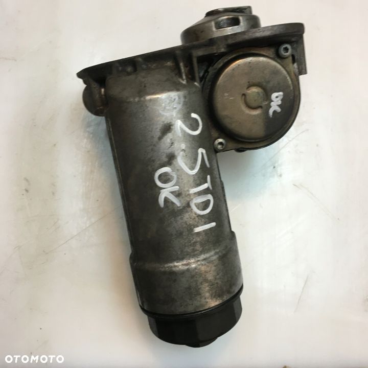 PODSTAWA FILTRA OLEJU VW AUDI 2.5 TDI 059115405G - 1