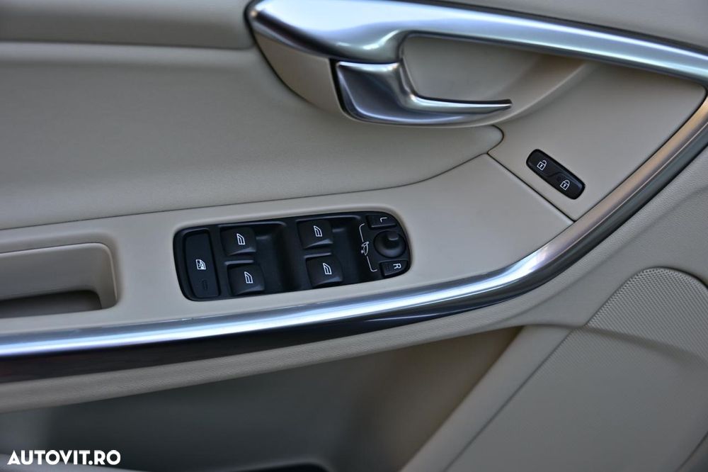 Volvo S60 D3 Geartronic - 23