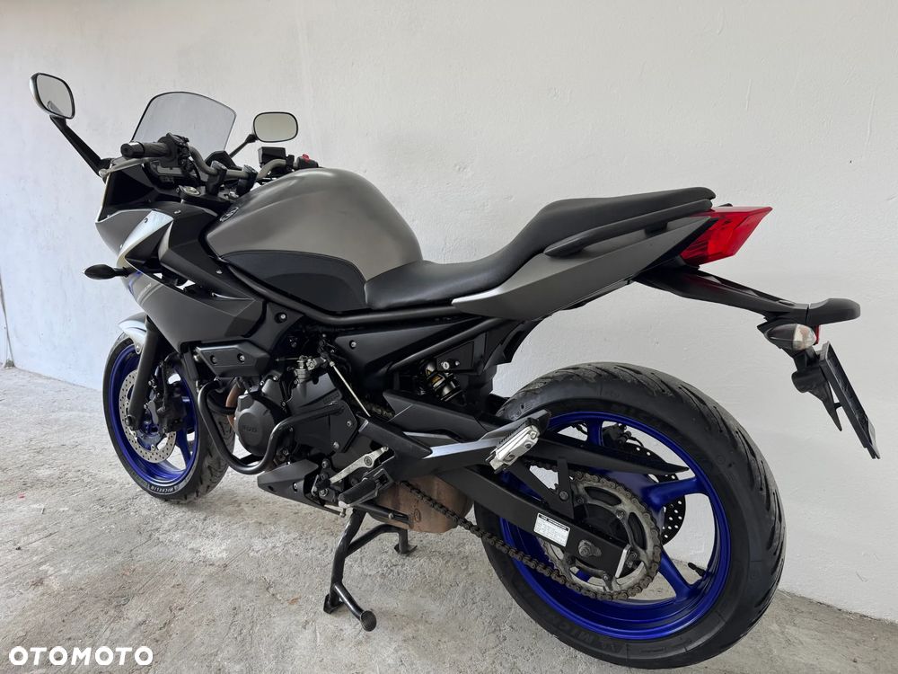 Yamaha XJ - 9