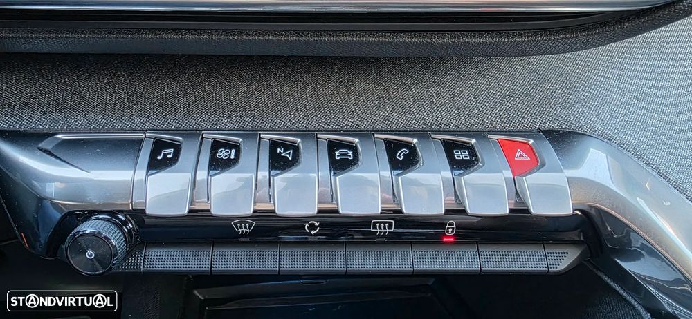 Peugeot 5008 PureTech 130 EAT8 Stop & Start Allure Pack - 22