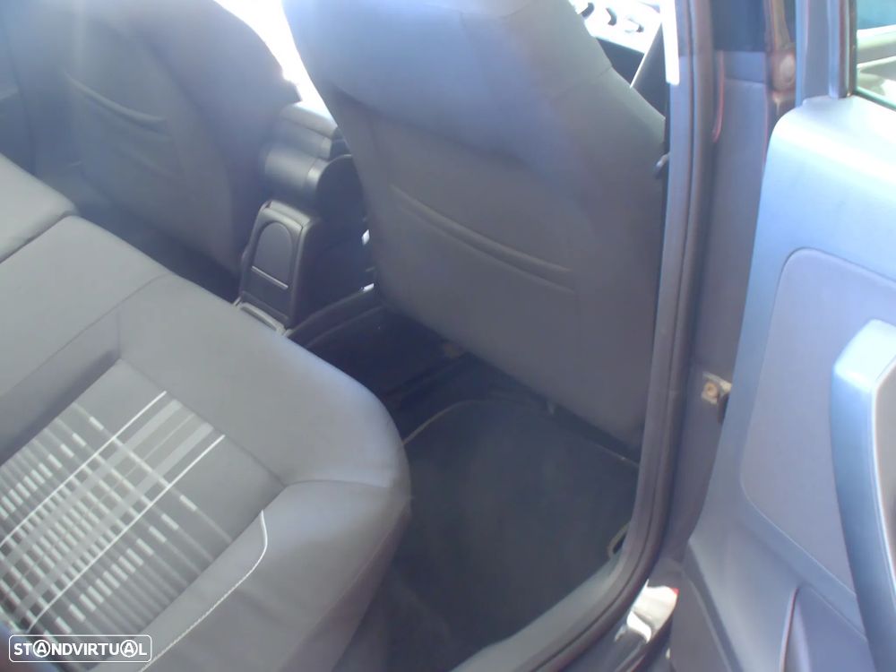 VW Polo - 16