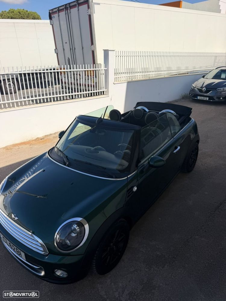 MINI Cabrio Cooper Auto - 28