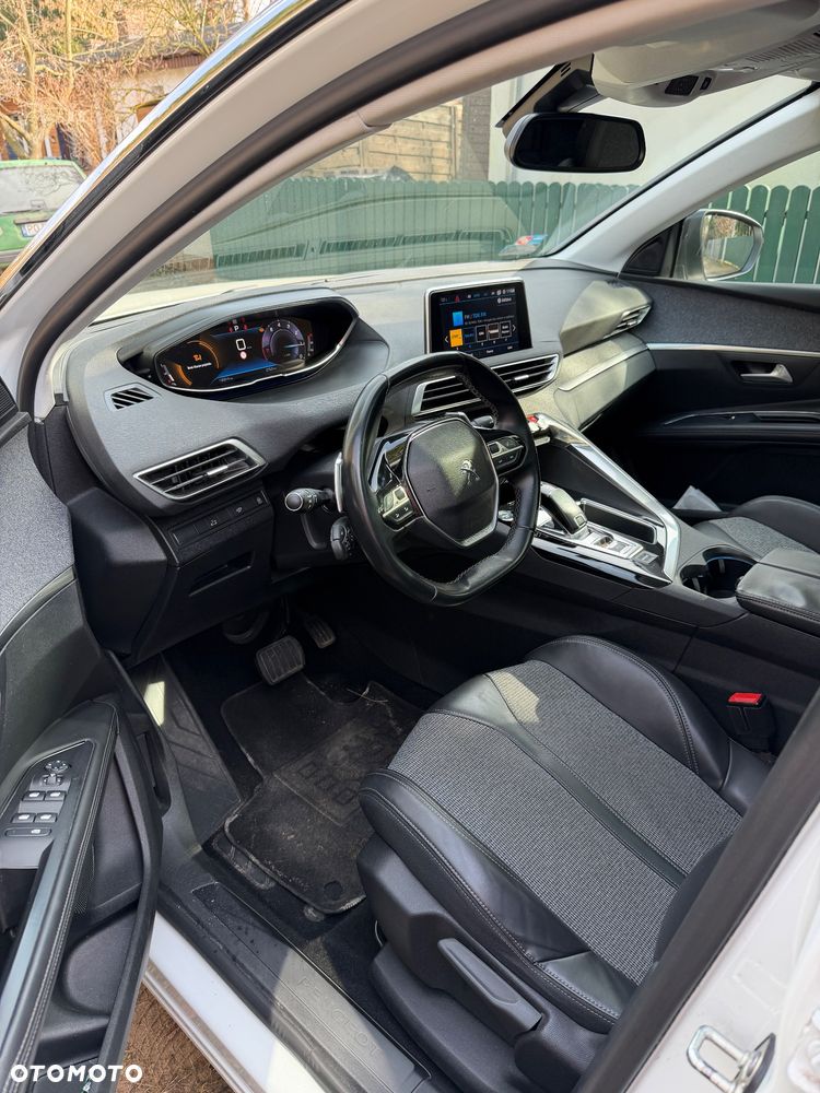Peugeot 5008 1.6 THP Allure S&S EAT6 - 7