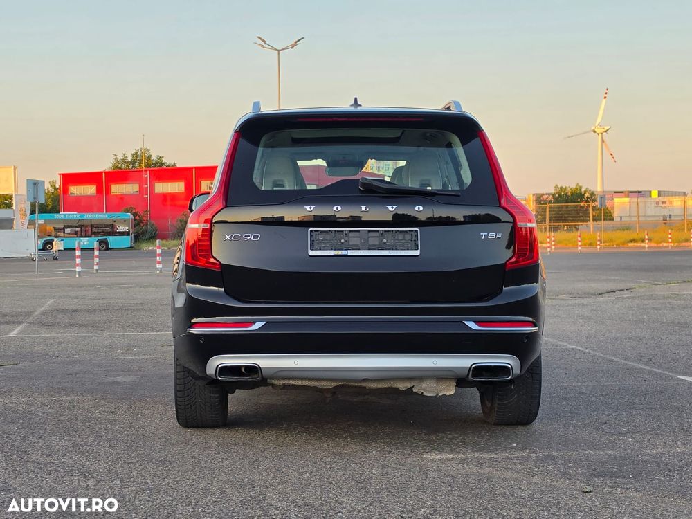 Volvo XC 90 T8 AWD Twin Engine Geartronic Momentum - 9